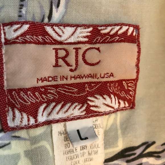Mens Large RJC Hawaiian shirt with pale green background. - Picture 8 of 10